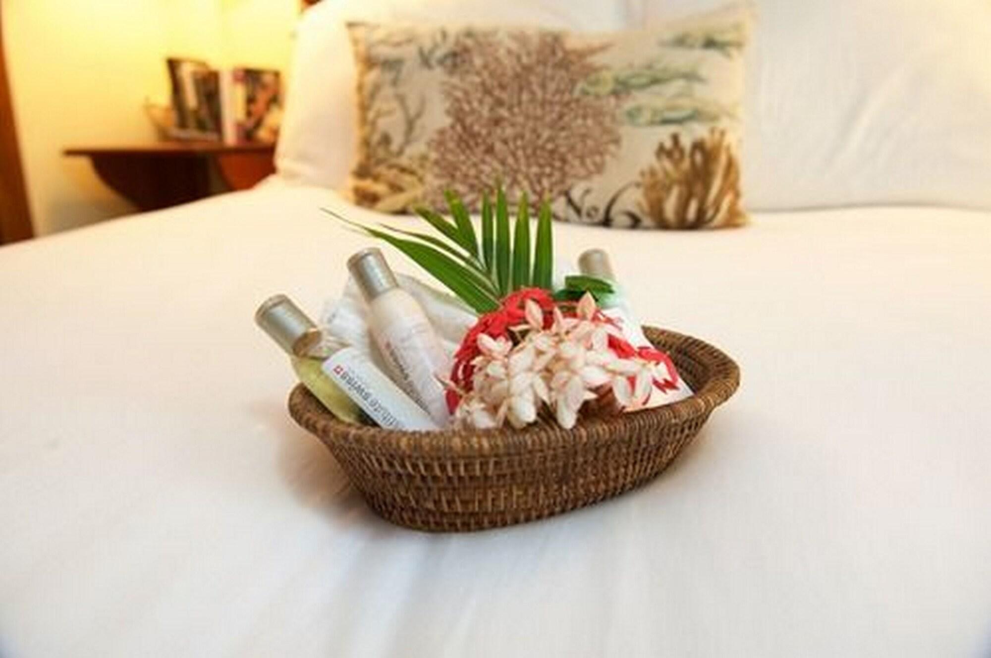 The Palms Oceanfront Suites サン・ペドロ エクステリア 写真